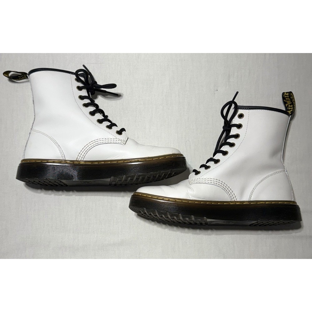 Dr Martens Zavala White Leather Combat Boots Womens 7 Mens 6 AW004 8-Eye